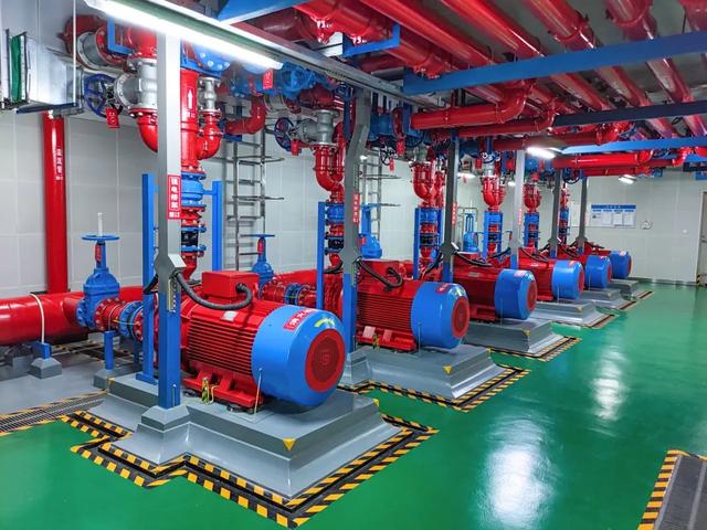 一起來看看"安裝之星+魯班獎",還有懸空式冷卻塔的機電安裝現場吧